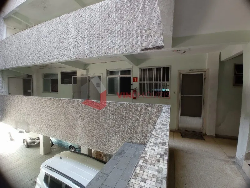 Apartamento 2 dormitórios no Boqueirão - PRAIA GRANDE