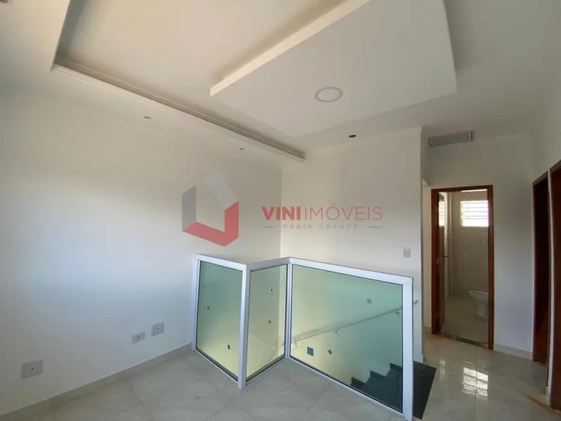 Casa de Condomínio em Praia Grande - Jardim Glória