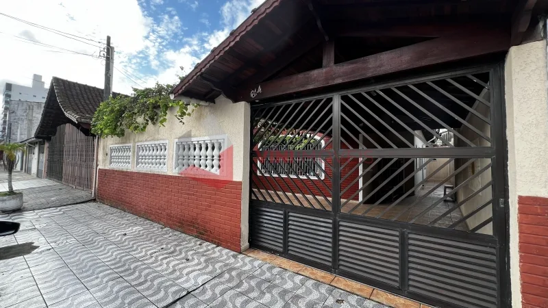 Casa 3 dormitórios no Caiçara - Praia Grande