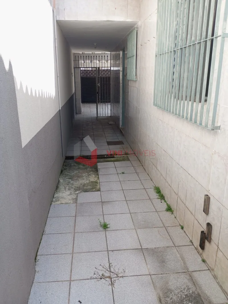 Casa 2 dormitórios no Guilhermina - PRAIA GRANDE