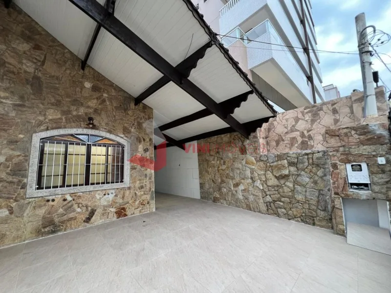 Casa 2 dormitórios no Vila Tupi - Praia Grande