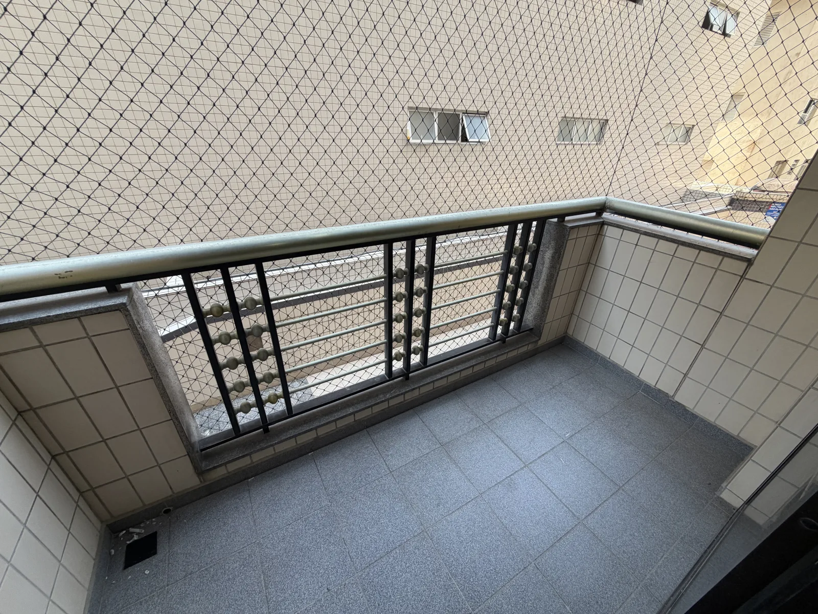 Apto 1 dorm. com sacada a 50m da praia - Guilhermina — foto 4