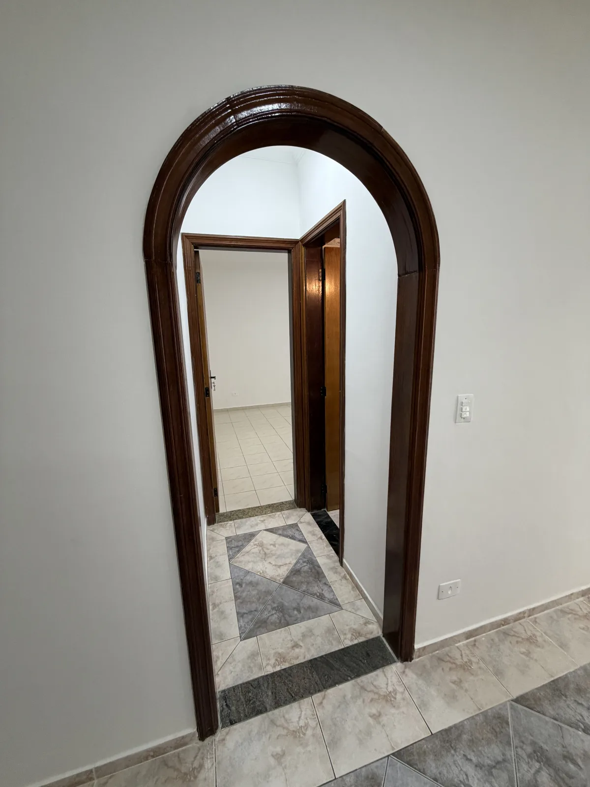 Apto 1 dorm. com sacada a 50m da praia - Guilhermina — foto 1