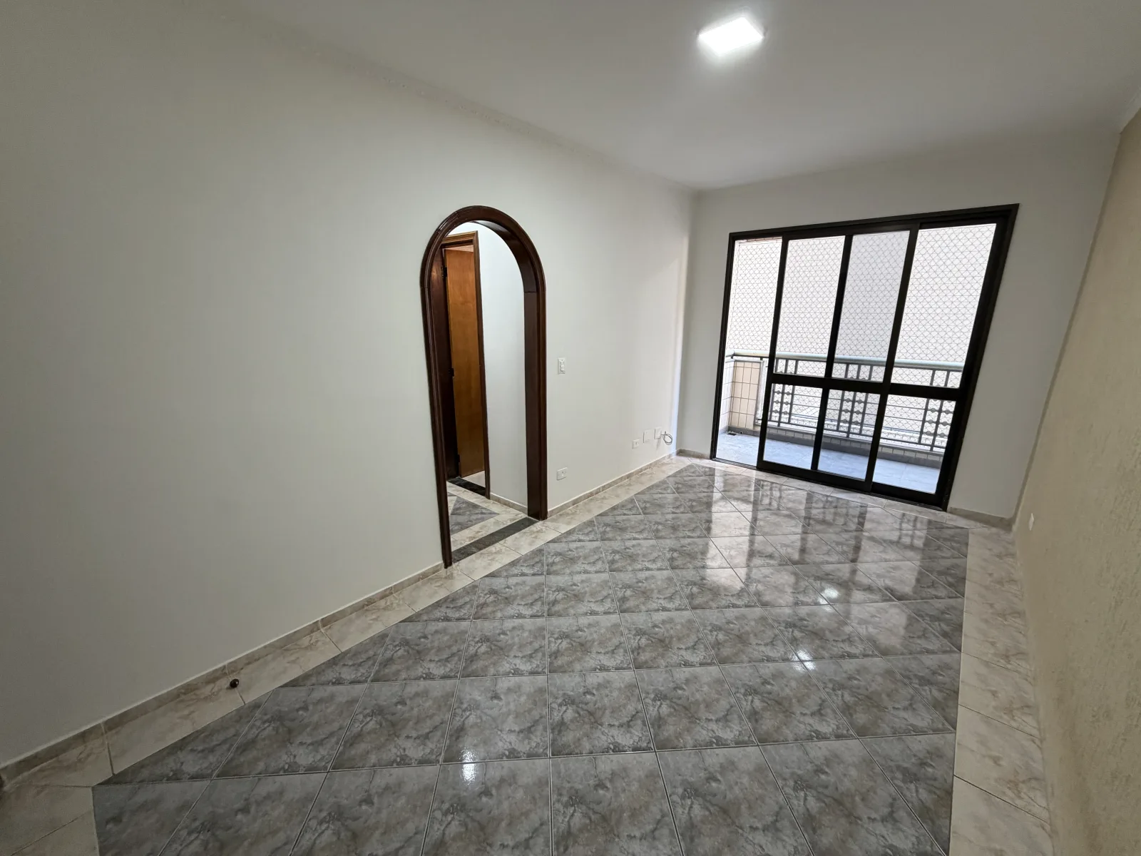 Apto 1 dorm. com sacada a 50m da praia - Guilhermina — foto 6