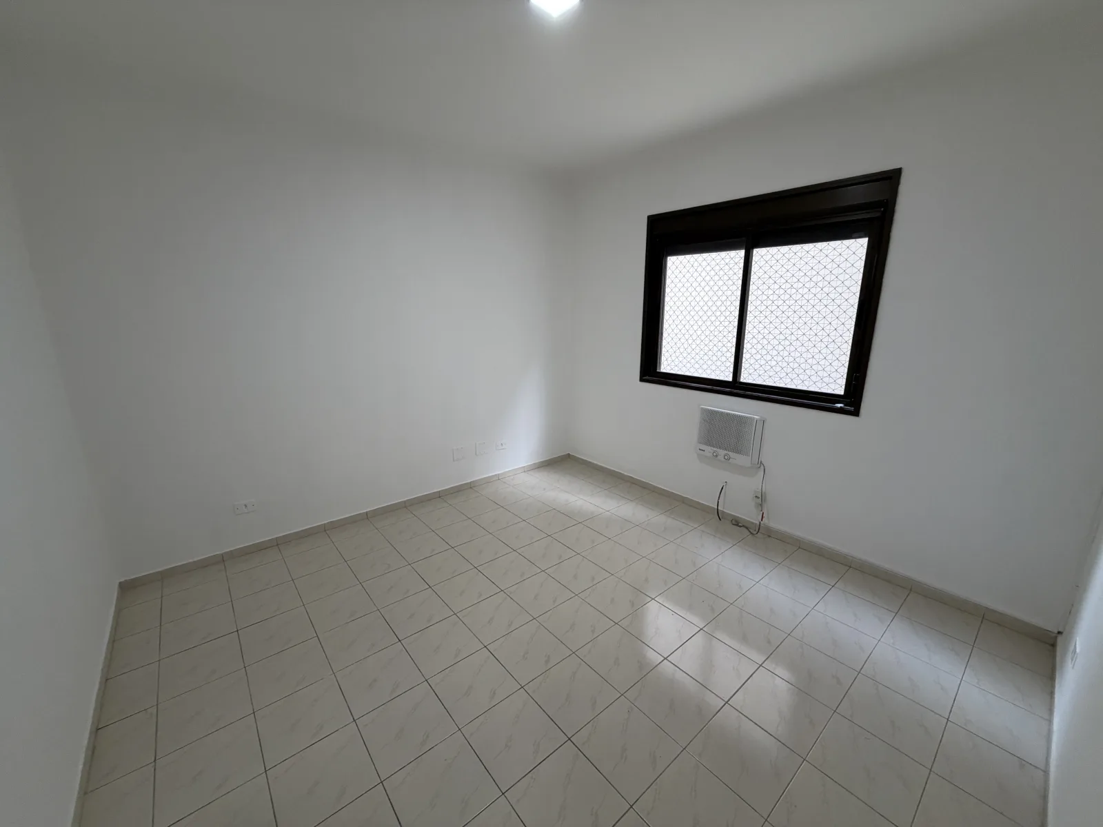 Apto 1 dorm. com sacada a 50m da praia - Guilhermina — foto 10