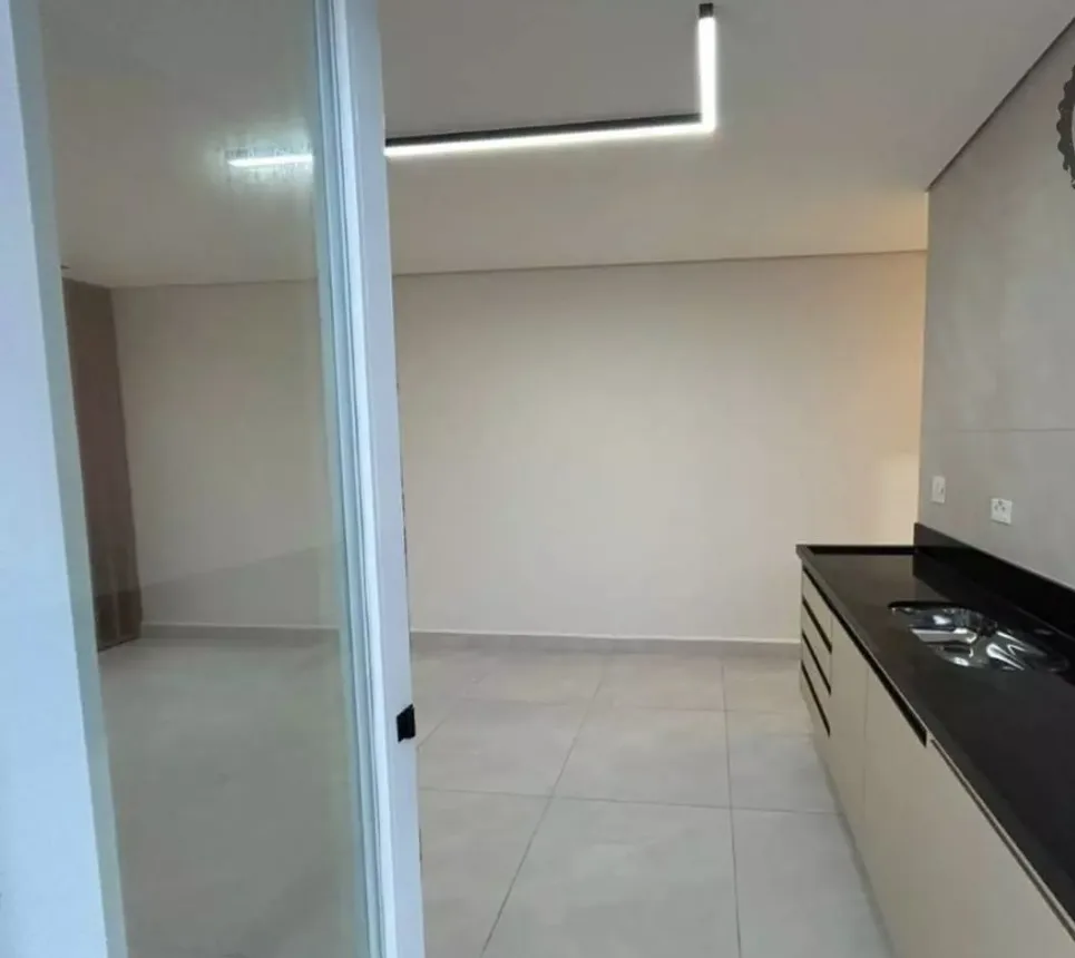 Casa térrea geminada alto padrão na Guilhermina, a 400 m do mar — foto 7