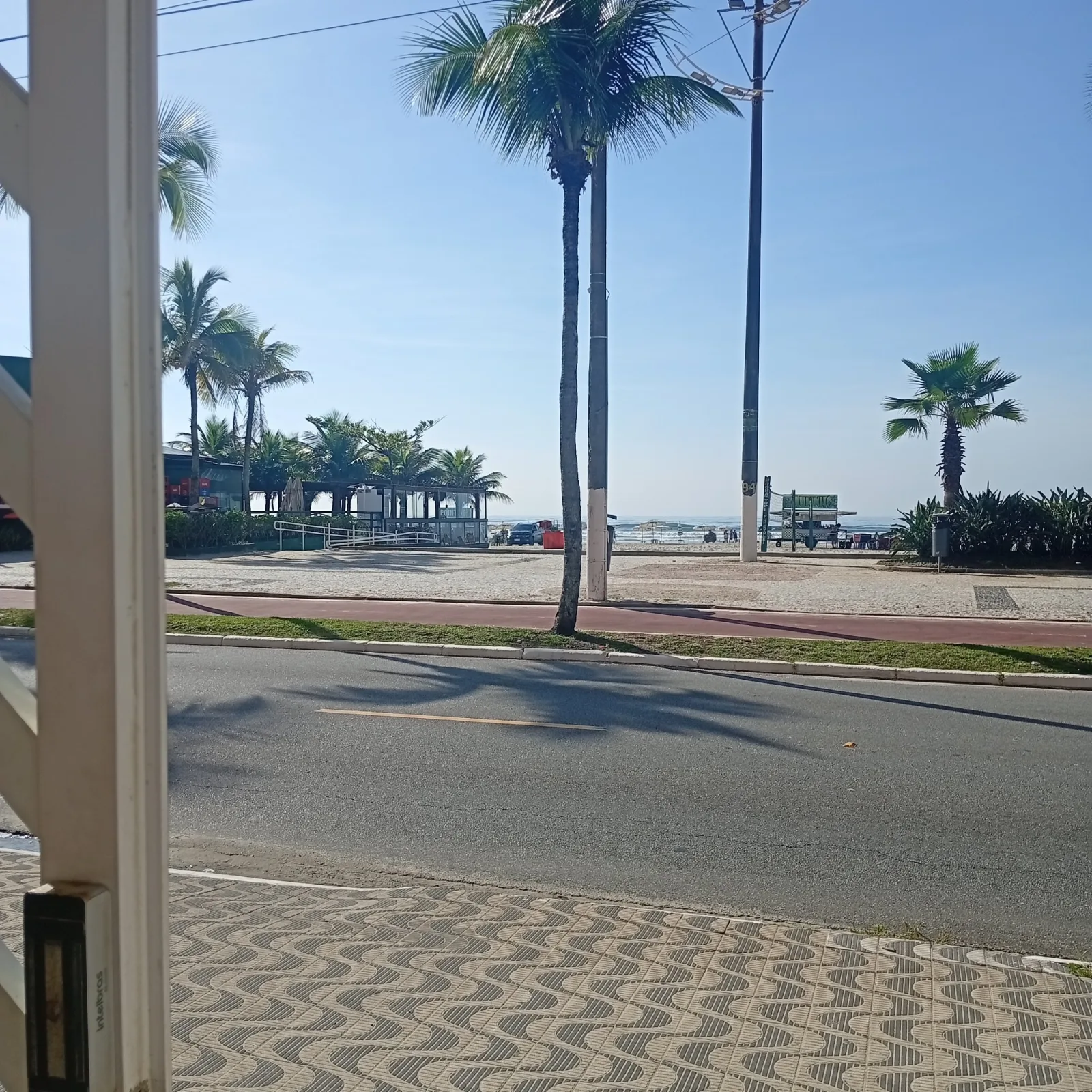 Apartamento Pé na Areia Porteira Fechada na Tupi — foto 2