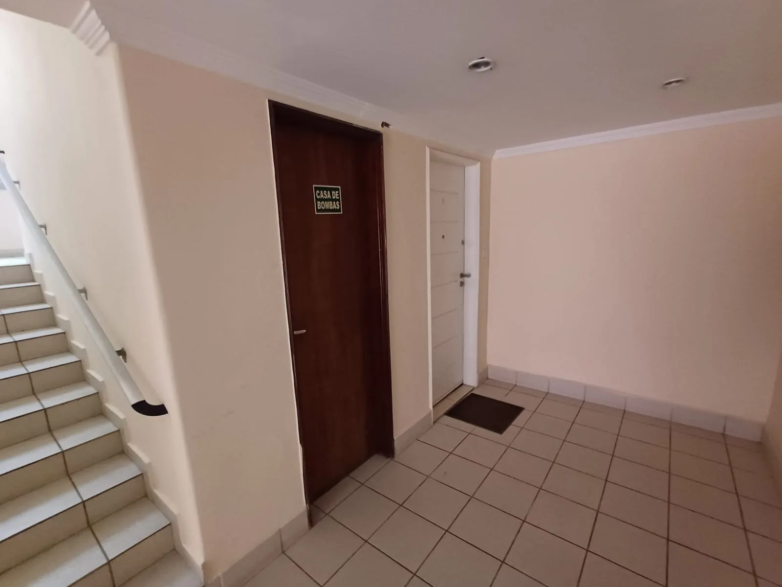 Apartamento Pé na Areia Porteira Fechada na Tupi — foto 13