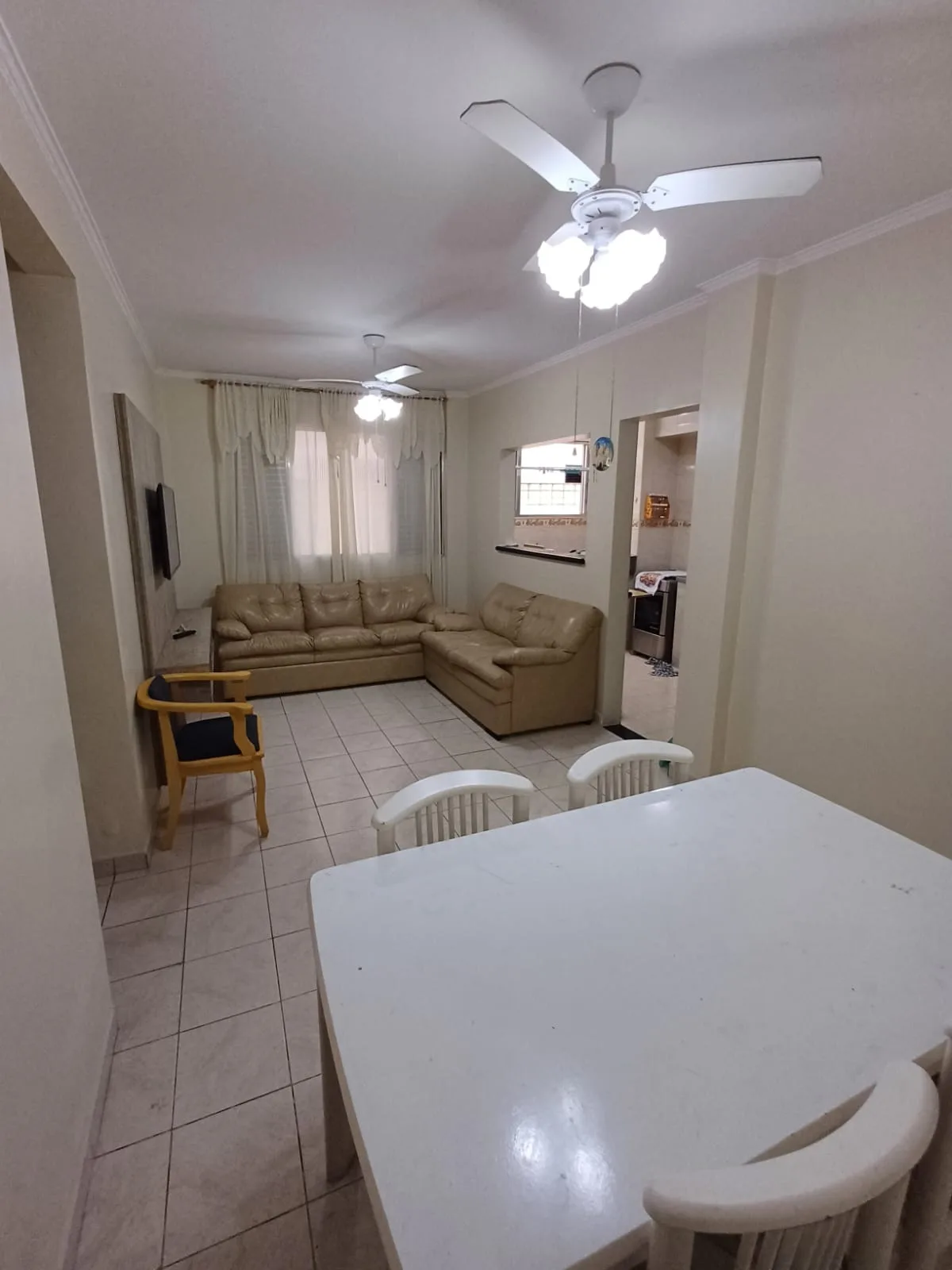 Apartamento Pé na Areia Porteira Fechada na Tupi