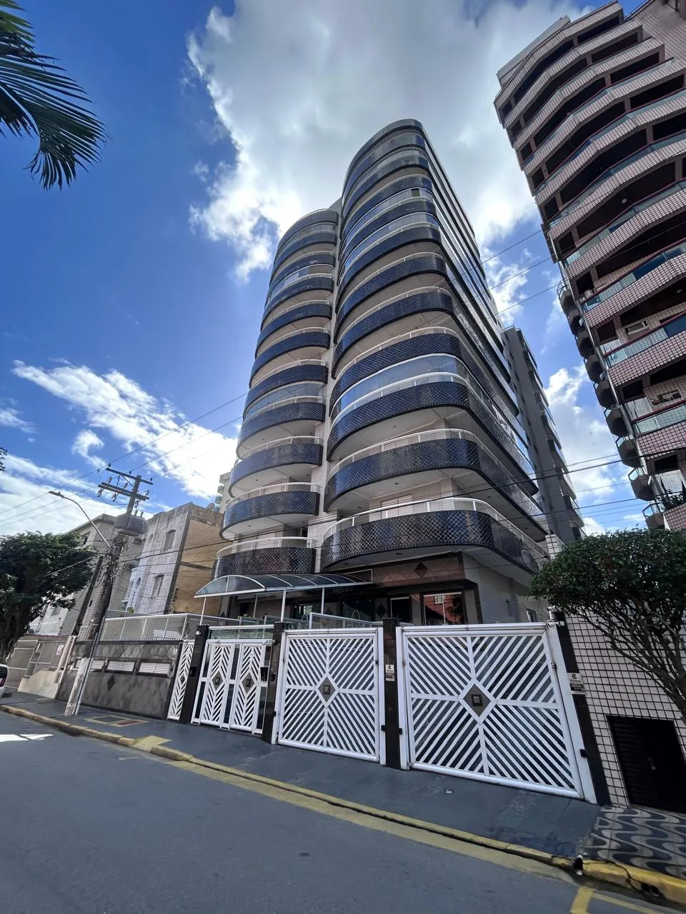 Apartamento com varanda gourmet