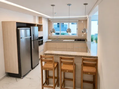 🌊✨ CANTO DO FORTE, 2 DORM 1 SUÍTE,1 VAGA, SACADA GOURMET ENTRADA DE R$ 220 MIL ✨🏡