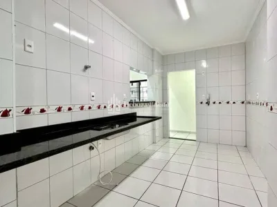 PRÉDIO FRENTE MAR COM VISTA MAR 345MIL 2DORM,1VAGA,LAZER,ACEITA BANCO