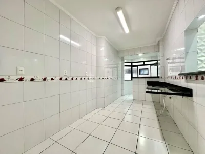PRÉDIO FRENTE MAR COM VISTA MAR 345MIL 2DORM,1VAGA,LAZER,ACEITA BANCO