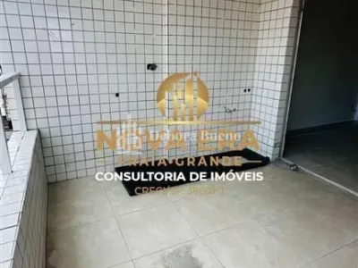 PERTINHO DA PRAIA !! AMPLA VARANDA GOURMET COM VISTA MAR NA AVIAÇÃO SÓ 375 MIL