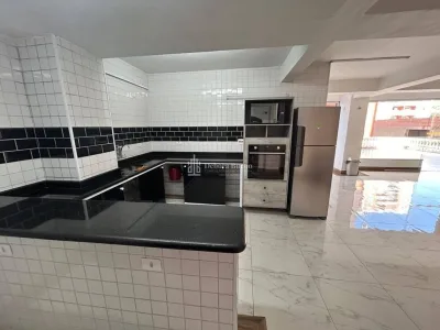 VISTA MAR !! APENAS R$ 550 MIL. PÉ NA AREIA 2 SUITES LAVABO TODO MOBILIADO.