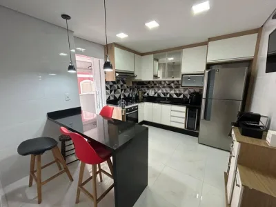 VISTA MAR !! APENAS R$ 550 MIL. PÉ NA AREIA 2 SUITES LAVABO TODO MOBILIADO.