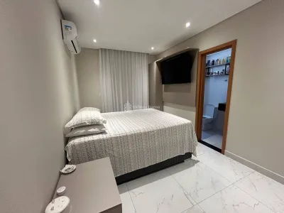 LUXO NO CANTO DO FORTE | 3 dorm, 2 suítes, sacada gourmet, planejados, 2 vagas