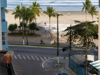Seu Novo Lar de 3 Dormts na Quadra da Praia está Aqui!