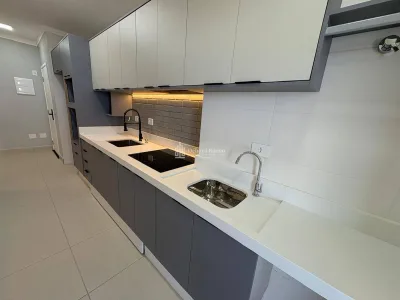 VISTA MAR TOTAL! SEMI-MOBILIADO 2 DORMT, CHURRASQUEIRA A CARVAO, 760 MIL , 2 VAGAS DEMARCADAS LAZER COMPLETO.