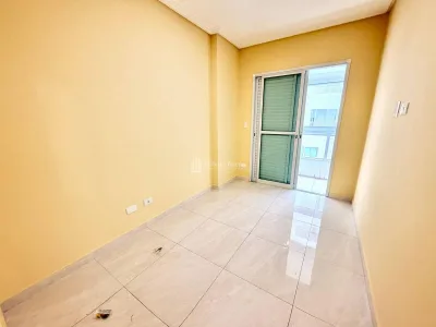 NA PRAIA ,3 DORM ,1 SUÍTE, 2 VAGAS, APENAS R$ 550MIL