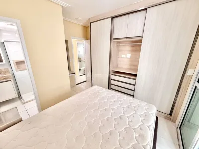 NA PRAIA ,3 DORM ,1 SUÍTE, 2 VAGAS, APENAS R$ 550MIL