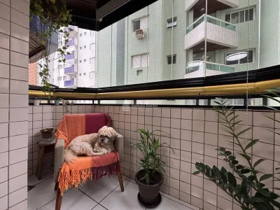 Quadra da Praia- 1 dorm - 1 banheiro -2 sacadas - Mobiliado - Lazer R$340 Mil.