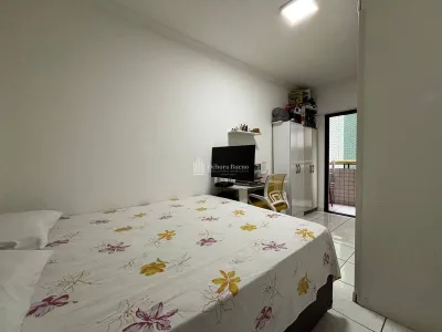 Quadra da Praia- 1 dorm - 1 banheiro -2 sacadas - Mobiliado - Lazer R$340 Mil.