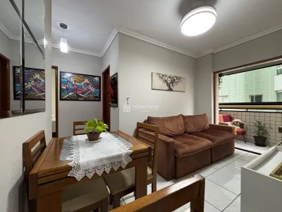 Quadra da Praia- 1 dorm - 1 banheiro -2 sacadas - Mobiliado - Lazer R$340 Mil.