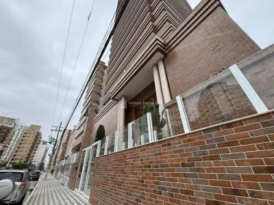 Entrada R$ 598.500,00 + sinal R$ 70.000,00 | Vista mar | 3 dormitórios, 2 suítes e 2 vagas