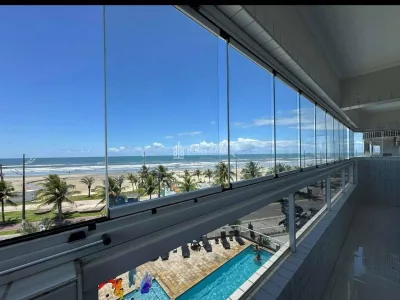 Frente Mar- 2 dorm - 1 suíte - sacada gourmet - mobiliado - 1 vaga R$670 Mil.