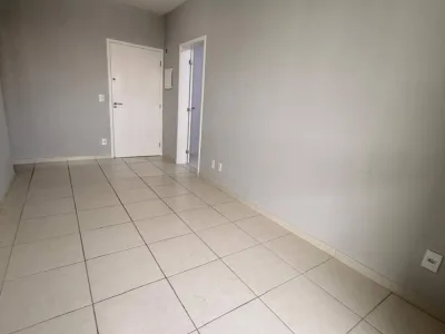 LOCAÇÃO PRAIA 2dorm,1 Suíte C/Varanda Gourmet envidraçada ,1 VAGA,Lazer completo