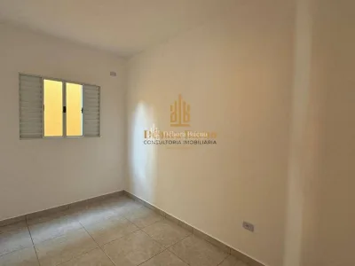 Casa de Condominio com Quintal 2 Dormitorios 1 Vaga de Garagem por R$ 250 Mil