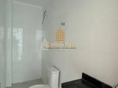 Casa de Condominio com Quintal 2 Dormitorios 1 Vaga de Garagem por R$ 250 Mil