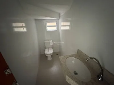 MARAVILHOSA CASA 3 DORMITORIOS OTIMA LOCALIZACAO APENAS R$ 650 MIL !!!