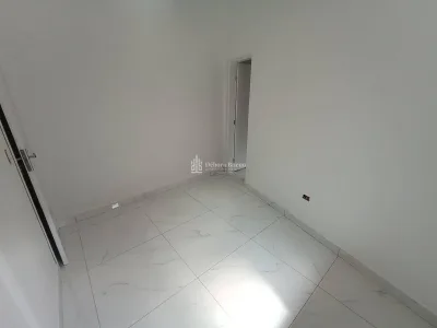 CASA 2 SUITES PROX. A PRAIA REFORMADA APENAS R$ 300 MIL DE ENTRADA !!!