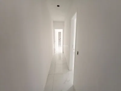 CASA 2 SUITES PROX. A PRAIA REFORMADA APENAS R$ 300 MIL DE ENTRADA !!!