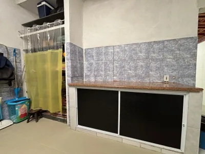 Tupi | Casa - 2 dorm - 2 banheiros - 2 vagas - churrasqueira - Lado praia R$450 Mil