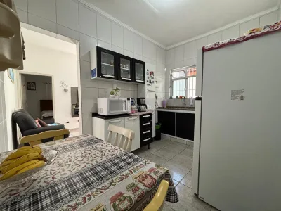 Tupi | Casa - 2 dorm - 2 banheiros - 2 vagas - churrasqueira - Lado praia R$450 Mil