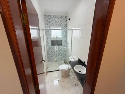 Casa de Condomínio com 3 quartos, Caiçara - Praia Grande