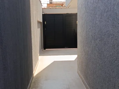 Lindo | Sobrado individual triplex | 3 suítes | local privilegiado