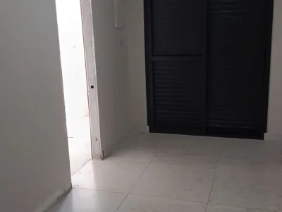 Lindo | Sobrado individual triplex | 3 suítes | local privilegiado