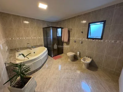 COBERTURA MARAVILHOSA COM PISCINA, 500m², JARDIM, VISTA MAR !!! 3 DORMITORIOS SUITES E AREA GOURMET.