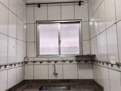 BOQUEIRÃO KITENET 1 DORM, UMA SALA AMPLA, NO CENTRO FARTE DE COMERCIO