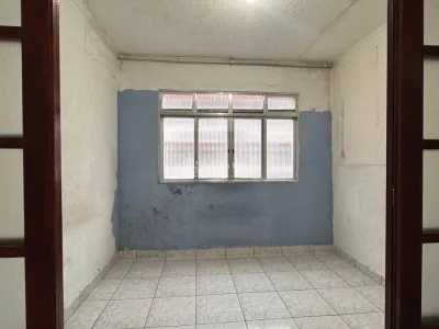 BOQUEIRÃO KITENET 1 DORM, UMA SALA AMPLA, NO CENTRO FARTE DE COMERCIO