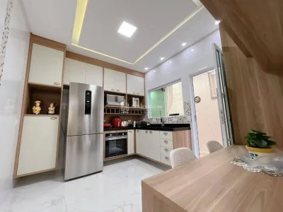 🏖️✨ SOBRADO MARAVILHOSO PRÓXIMO À PRAIA • 2 SUÍTES • 2 VAGAS • R$ 750 MIL ✨🏡