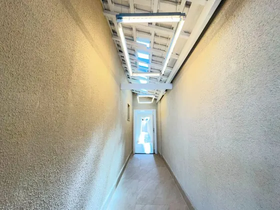 Casa 3 dorm. no Guilhermina, pronto para morar — foto 2