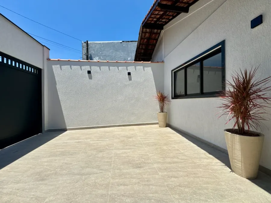Casa geminada reformada Rua Dr Roberto Shoji 1161