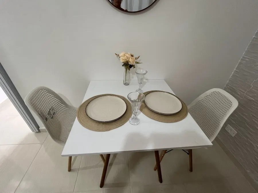 Studio no Aviação, pronto para morar