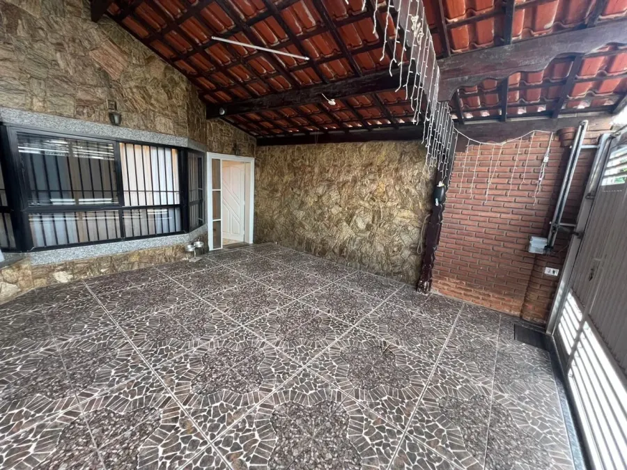 Casa 3 quartos no Guilhermina — foto 2