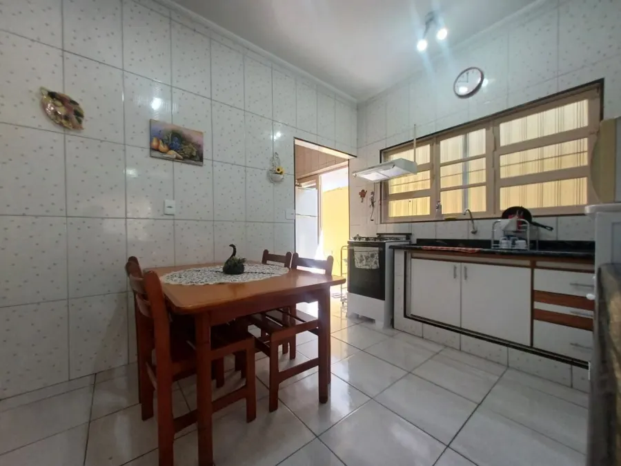 Casa 3 quartos no Tupi — foto 15